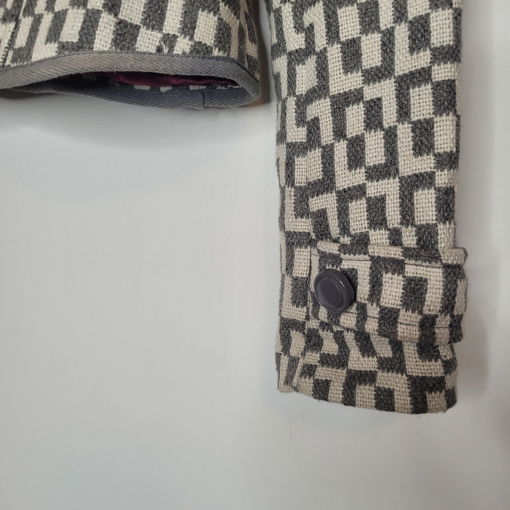 Tulle Gray Geometric Blazer Jacket - Picture 6 of 11